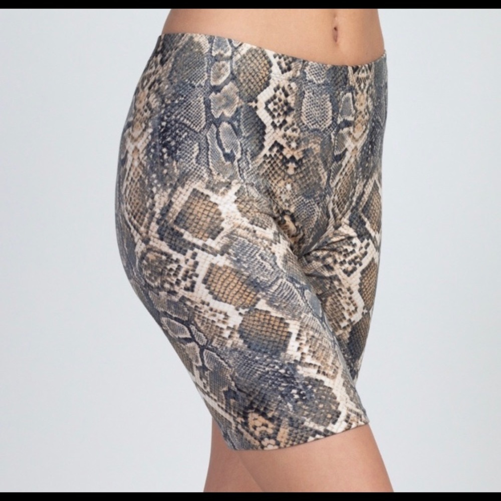 Snakeskin Biker Shorts - Picture 4 of 5